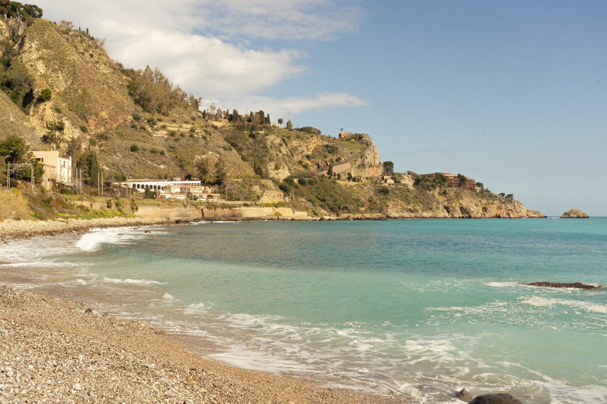 Johnny'S Suites Taormina Beach Bay מראה חיצוני תמונה
