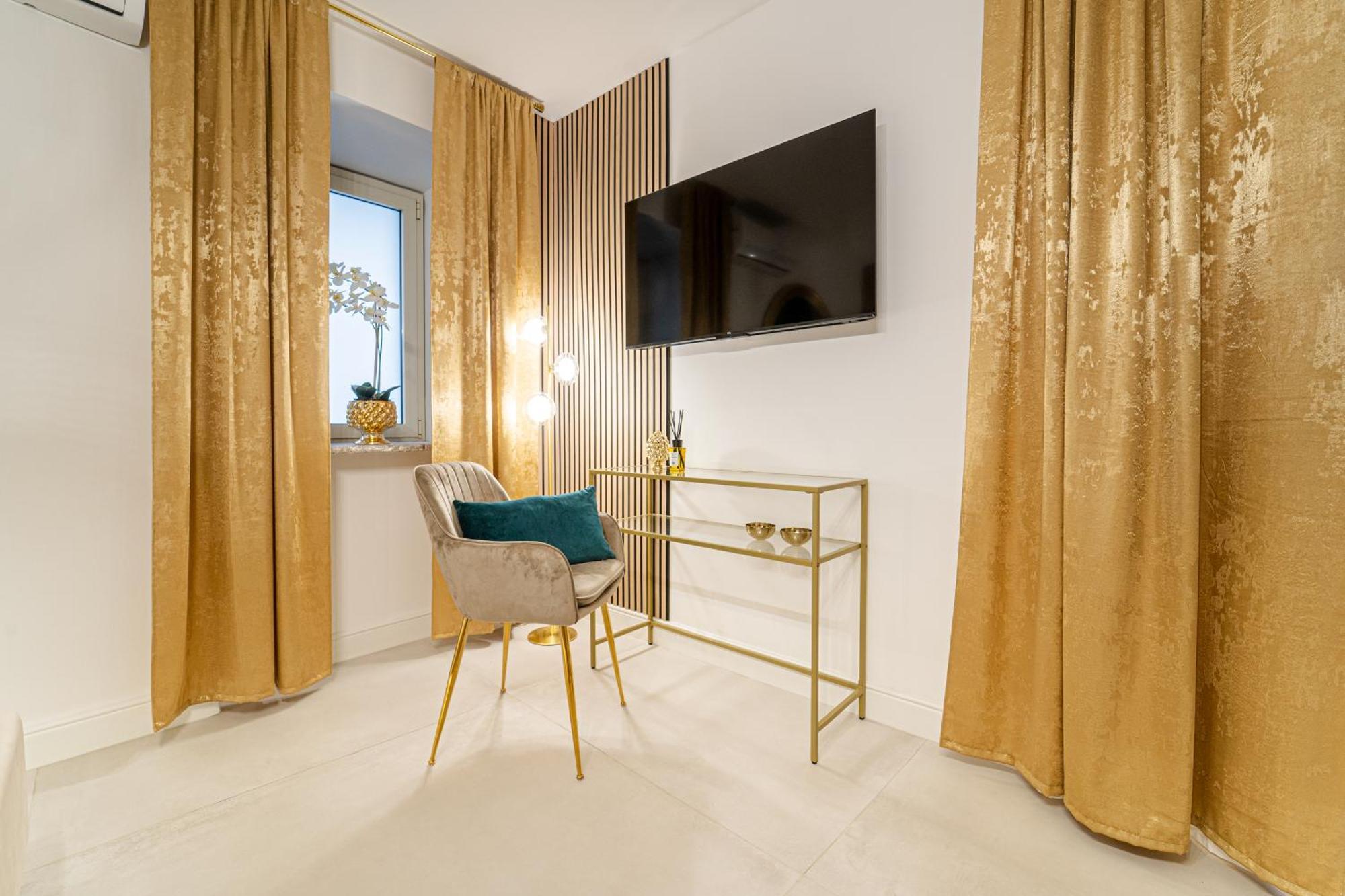 Johnny'S Suites Taormina Beach Bay מראה חיצוני תמונה