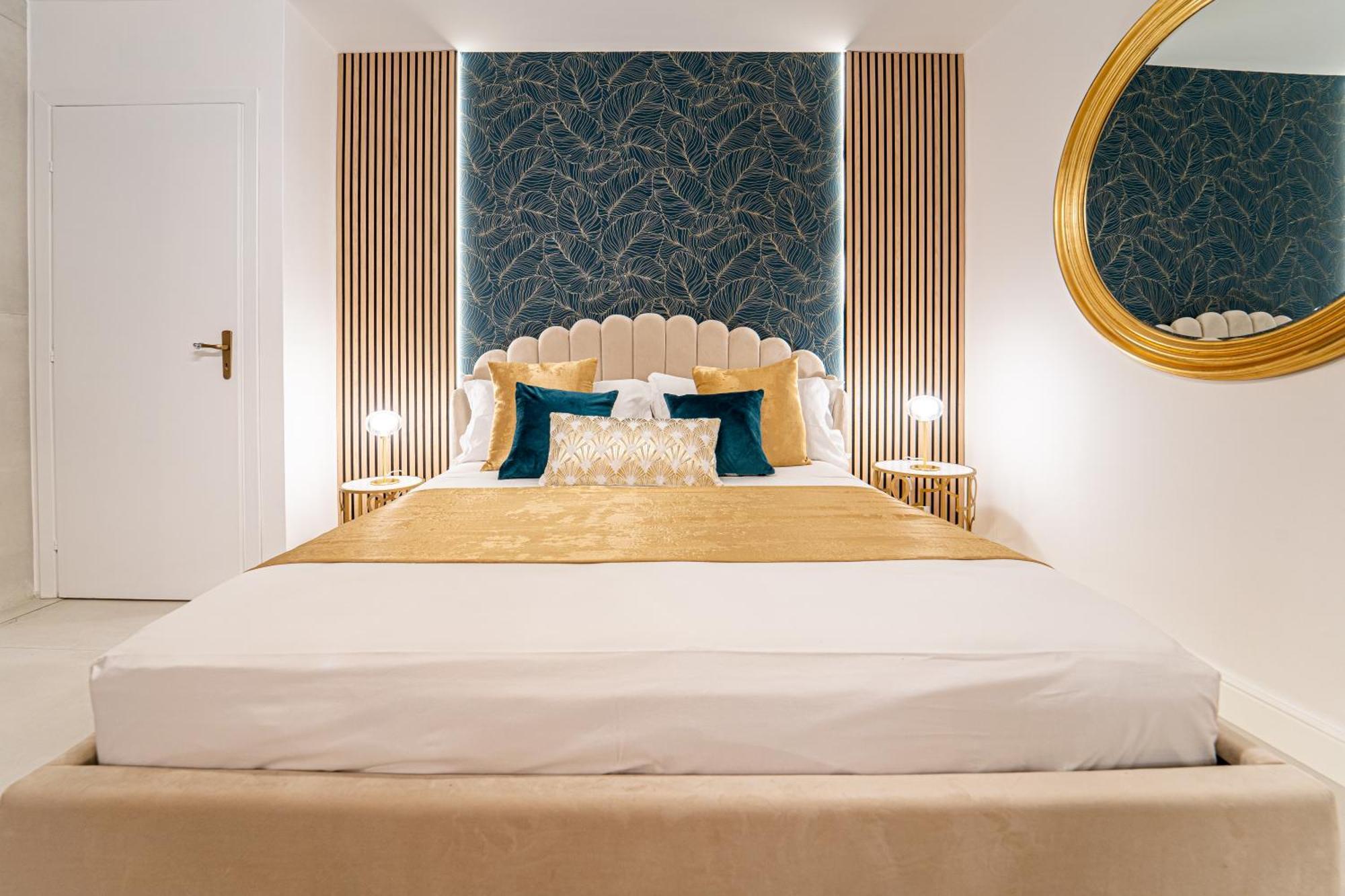 Johnny'S Suites Taormina Beach Bay מראה חיצוני תמונה