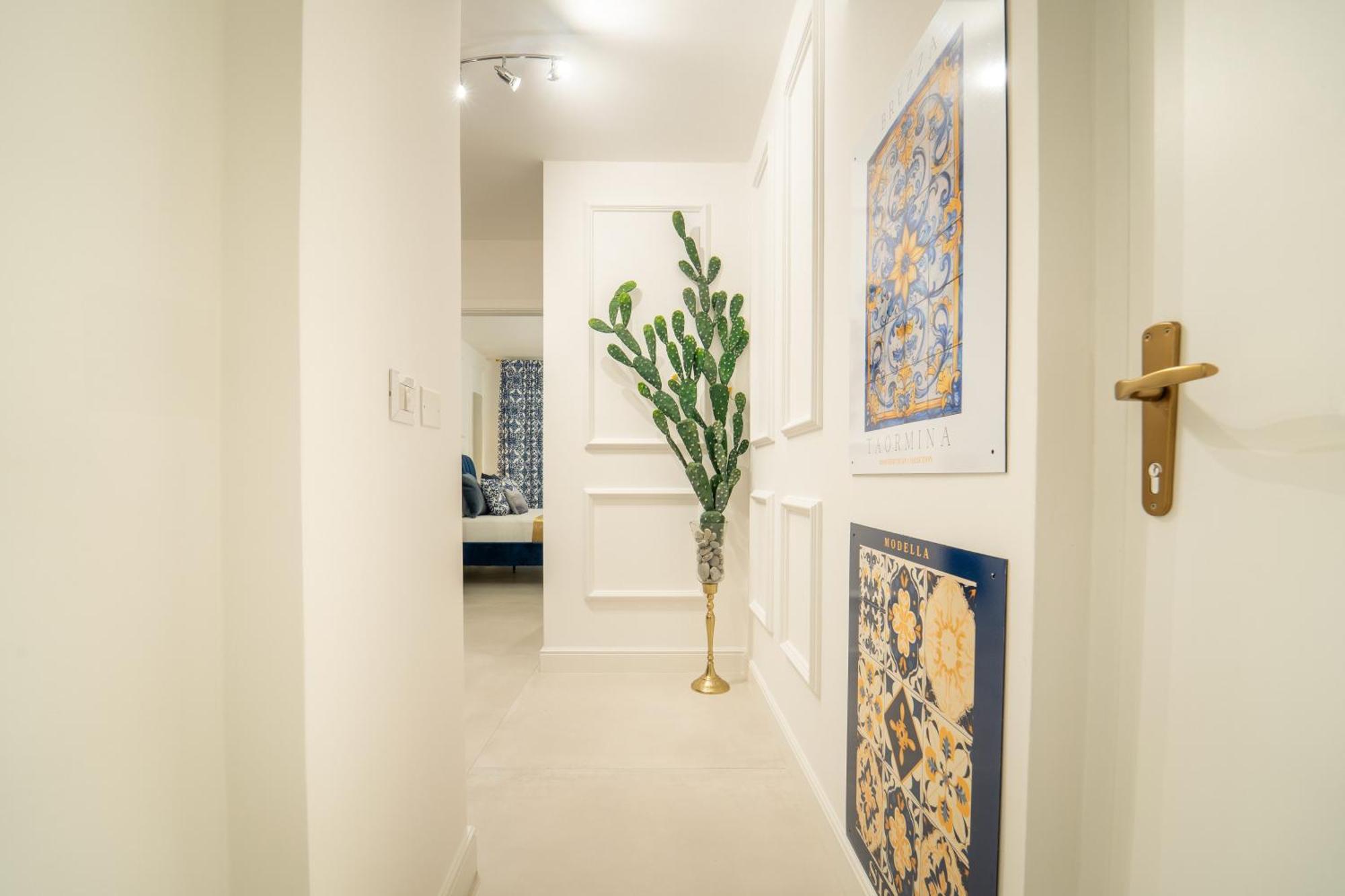 Johnny'S Suites Taormina Beach Bay מראה חיצוני תמונה